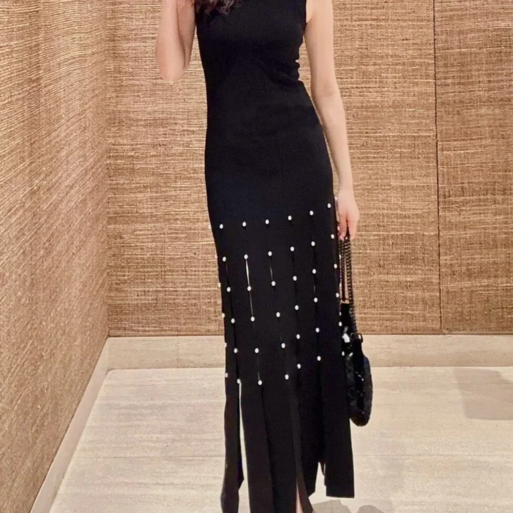 🌺🌺 NWT Elegant Black Sleeveless Dress Sandro with Perl decoration - Picture 5 of 5